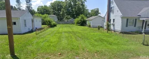 2519 W 10th St, Muncie, IN 47302