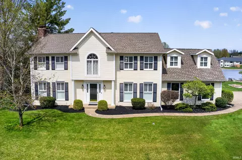 15891 S Lakeshore Dr, Granger, IN 46530