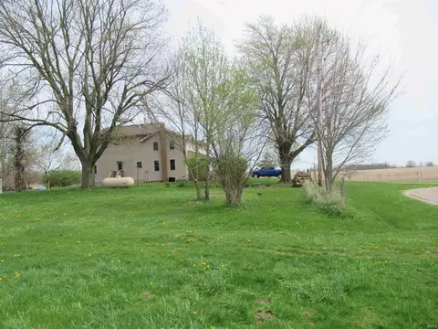 Exterior - 4925 County Road 6 Rd, Waterloo, IN 46793 photo 2 of 8
