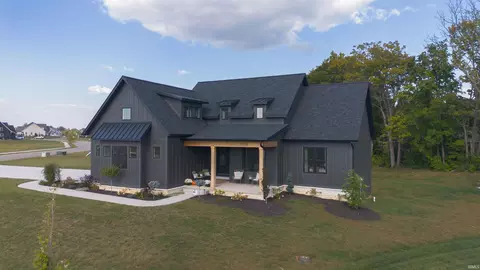 4504 N Triple Crown Dr, Bloomington, IN 47404