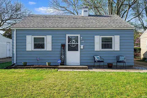 208 Luelde St, South Bend, IN 46614