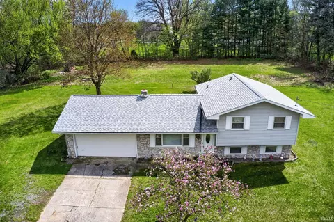 29174 Kauffman St, Elkhart, IN 46517