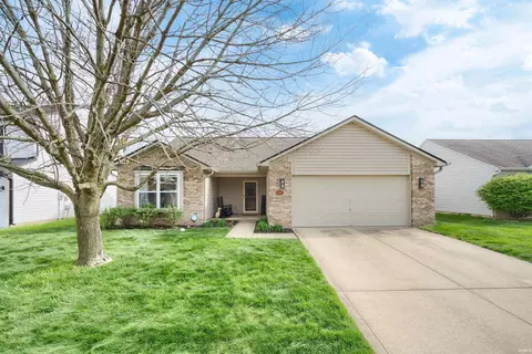 911 Shore Bend Blvd, Kokomo, IN 46902