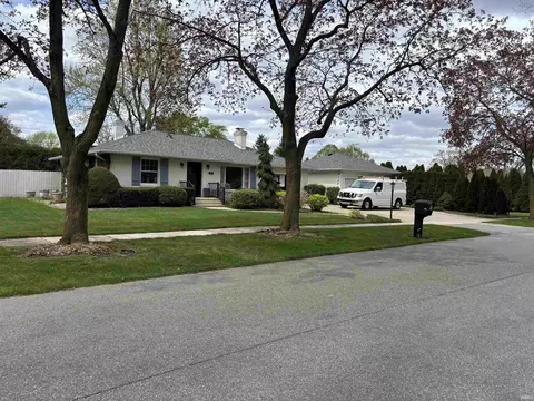 123 Superior Blvd, Elkhart, IN 46516