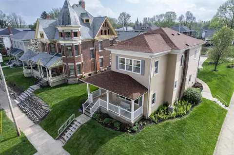 1054 Cherry St, Huntington, IN 46750