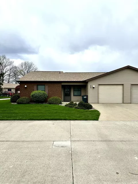 1548 E Kammerer Rd, Kendallville, IN 46755