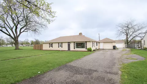 406 N Oak St, Kendallville, IN 46755