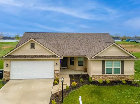 1113 N Franklin St, Garrett, IN 46738