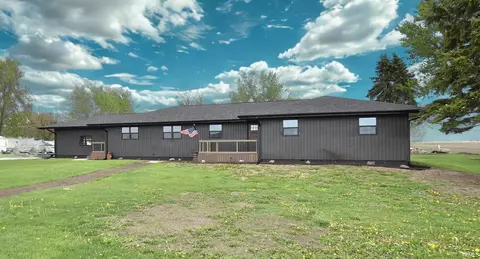 503 S 3rd St, Ambia, IN 47917