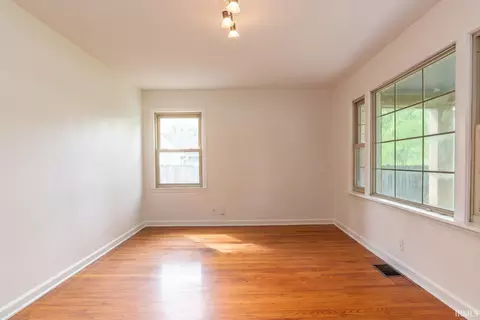 Living - 1017 S Mitchell St, Bloomington, IN 47401 photo 1 of 4