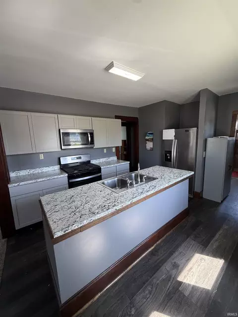 Kitchen - 8006 E Main St, Dugger, IN 47848 photo 5 of 6