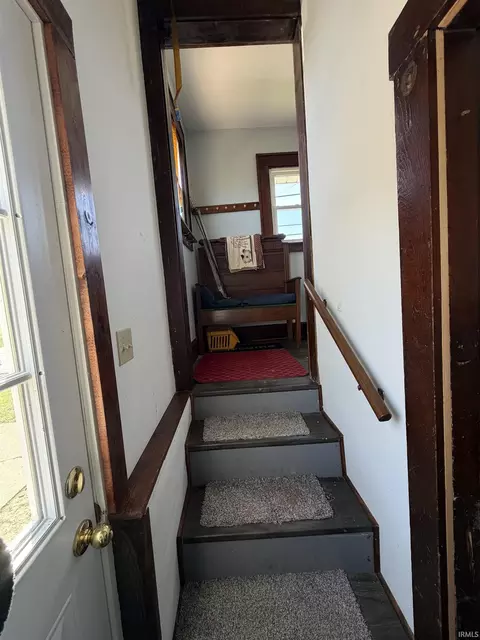 Entry Way - 8006 E Main St, Dugger, IN 47848 photo 1 of 2