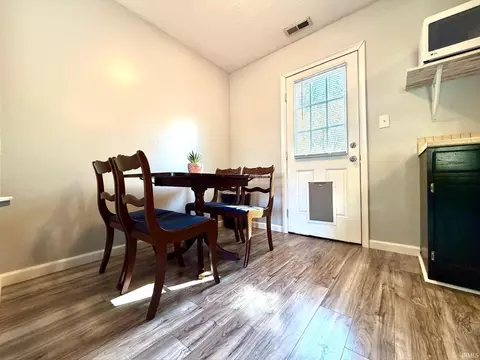 Dining - 154 J Hunter Dr, Bedford, IN 47421 photo 1 of 2