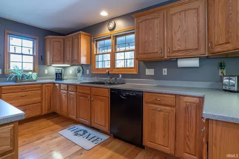 Kitchen - 5611 E Nathan Way, Bloomington, IN 47408 photo 2 of 3