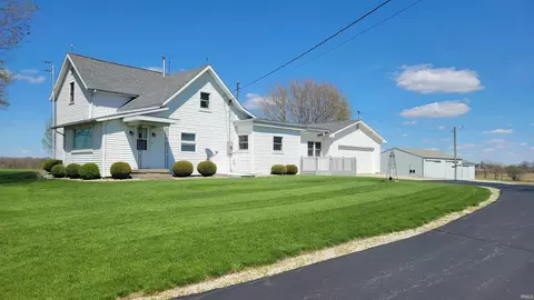 7324 S 200 W Rd, Claypool, IN 46510