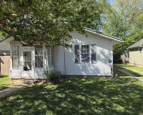2024 Ravenswood Dr, Evansville, IN 47714