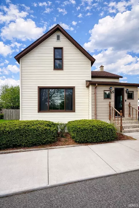 502 Laurel St, North Judson, IN 46366