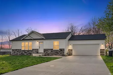 53677 Lane St, Elkhart, IN 46514