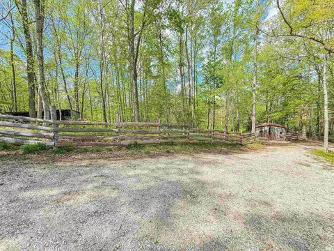 Exterior - 527 N St Rd 145, Eckerty, IN 47116 photo 8 of 10
