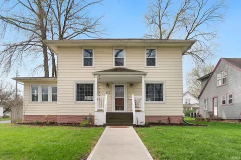 403 Englewood Ct, Fort Wayne, IN 46807