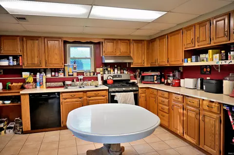 Kitchen - 912 E 420 N, Jasper, IN 47546 photo 1 of 2