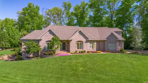 11630 Cedarwood Ct, Evansville, IN 47712