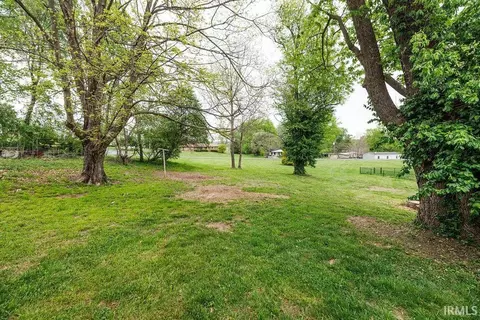 Exterior - 1176 W Popcorn Rd, Bloomington, IN 47403 photo 3 of 9