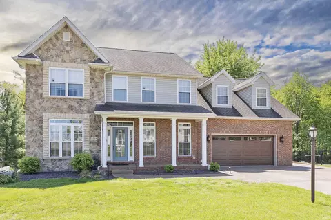 2209 Duffers Ln, Evansville, IN 47725