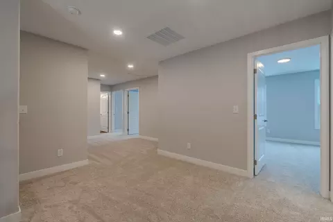 Entry Way - 19 Conner St, Wabash, IN 46992 photo 4 of 5