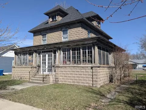 323 Roosevelt Rd, Walkerton, IN 46574