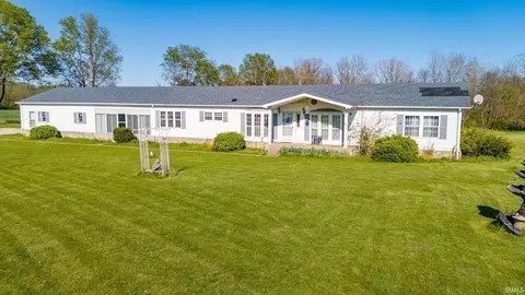 750 S Messick Rd, New Castle, IN 47362