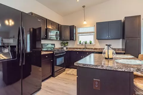 5780 W Monarch Ct, Bloomington, IN 47403
