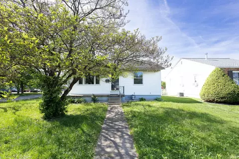 3200 Edgewood Dr, Evansville, IN 47712