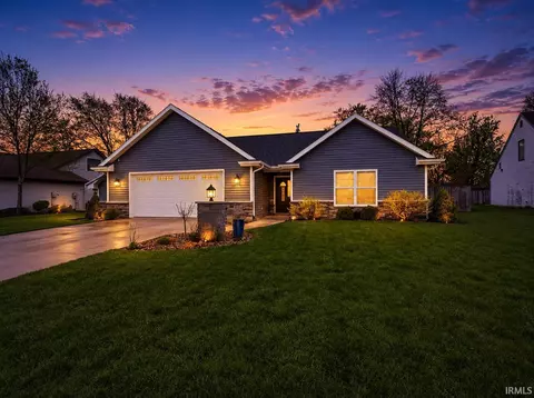2825 Briar Bush Ln, Fort Wayne, IN 46815