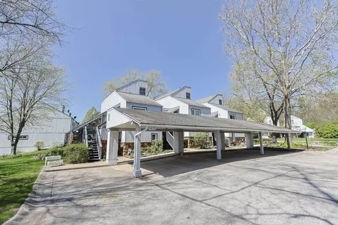 18133 Stoneridge St #C, South Bend, IN 46637