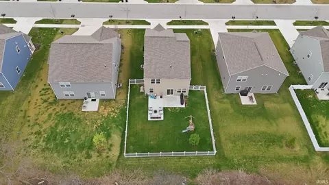 View/Area - 9208 Larson Dr, Pendleton, IN 46064 photo 4 of 5