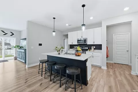 Kitchen - 9208 Larson Dr, Pendleton, IN 46064 photo 2 of 2