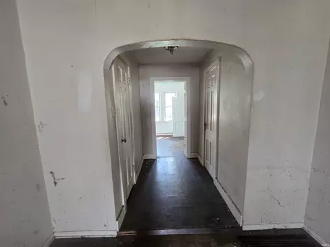 Entry Way - 830 Eckman St, South Bend, IN 46614 photo 1 of 1