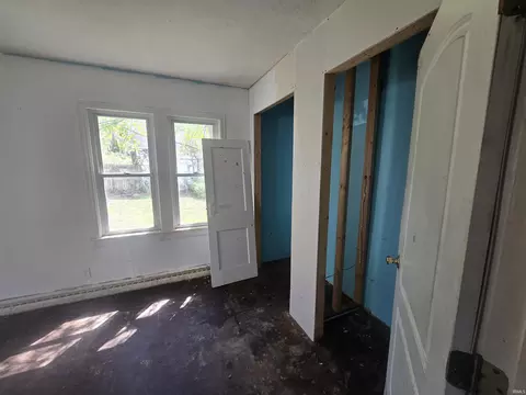 Bedroom - 830 Eckman St, South Bend, IN 46614 photo 2 of 2