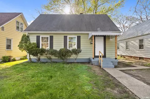 1419 Johnson St, South Bend, IN 46628