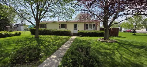 313 N West St, Milford, IN 46542