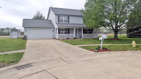 1360 Glenview Ct, Frankfort, IN 46041