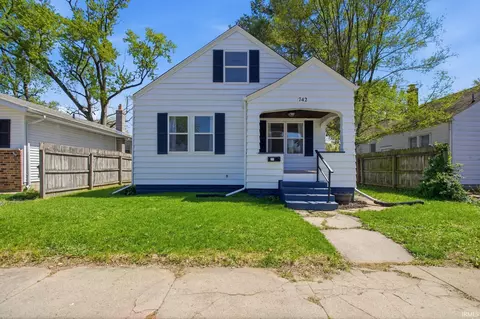 742 S 26th St, South Bend, IN 46615