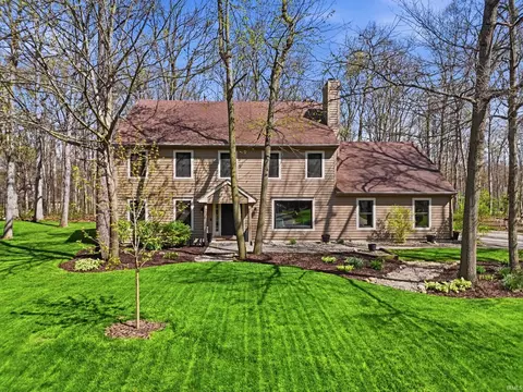 10816 Country Wood Trl, Fort Wayne, IN 46845