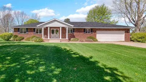 10145 Quince Rd, Plymouth, IN 46563