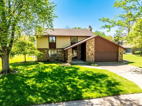 3909 W Thornburg Dr, Muncie, IN 47304