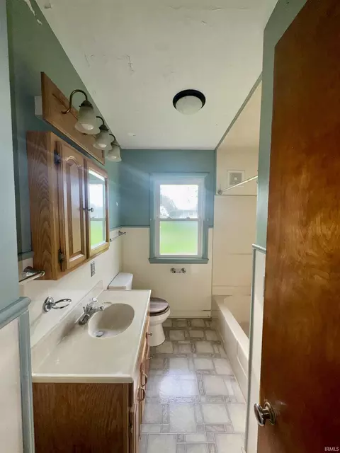Bath - 321 S Walnut St, New Castle, IN 47362 photo 1 of 2
