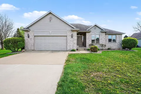 236 Tulip Cir, Bremen, IN 46506