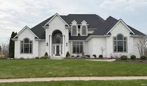 11929 Crossway Dr, Fort Wayne, IN 46814