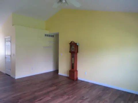 Living - 19341 Yoder Dr, Goshen, IN 46528 photo 2 of 4